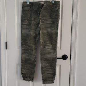 NWT LOFT Marisa Skinny Camo Jeans